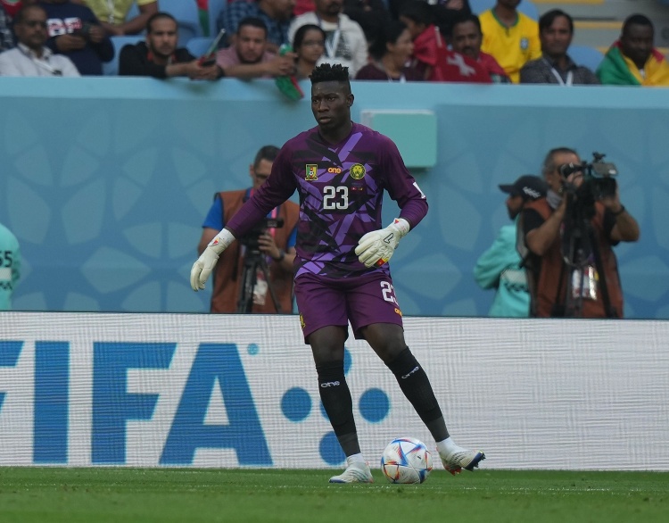 米兰体育-太阳报披露：奥纳纳赛后与球迷发生肢体接触，系因安全受到威胁