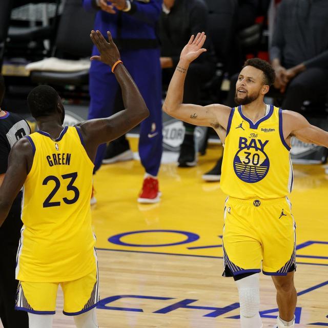 米兰体育-简化战术！勇士围绕库里再变化 萌神新赛季够狠辣